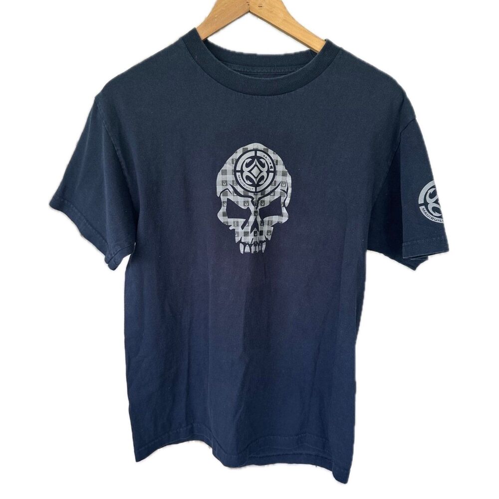 Maui Built Men's Hawaiian Tribal Warrior Skull Fish Hook Novelty Tshirt Tee M